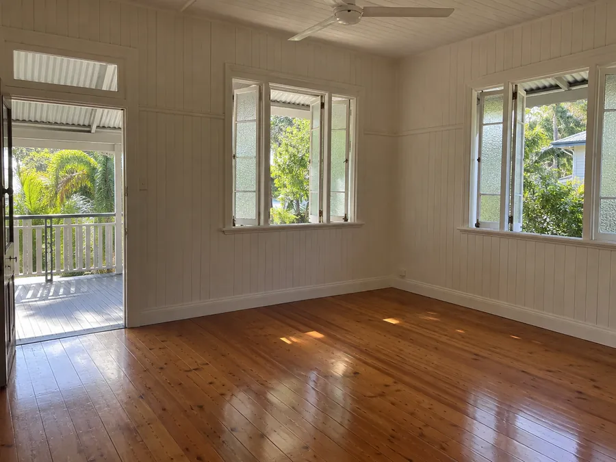 Freshly cleaned empty Brisbane Queenslander living room after a bond clean