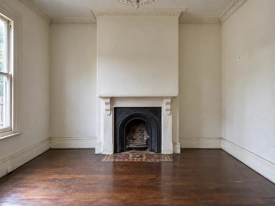 Clean period fireplace after a professional end of lease clean in Melbourne